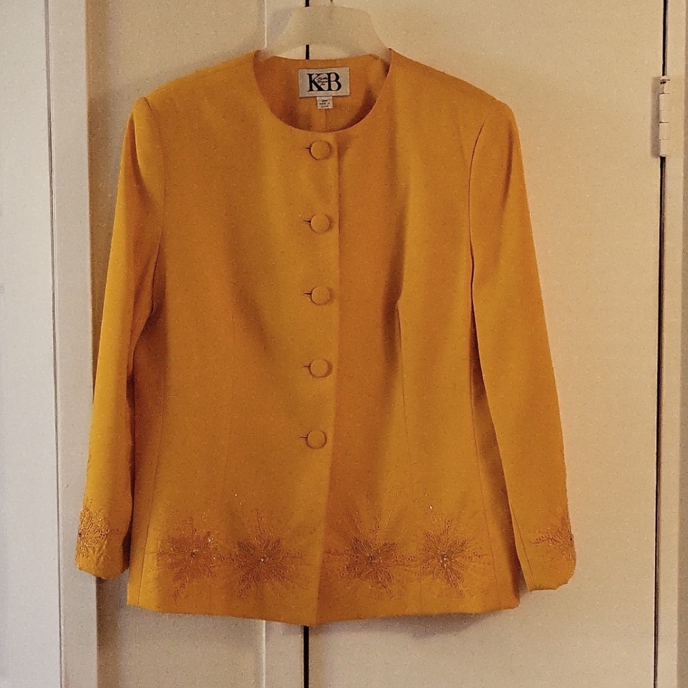 Women's Dress Suit